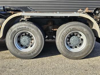 DAF CF 460 8x4 / HIAB HOOKLIFT / RETARDER / SPRING SUSPENSION